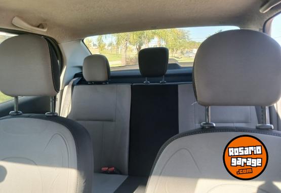 Autos - Renault LOGAN PRIVILEGE GNC 2014 GNC 170000Km - En Venta