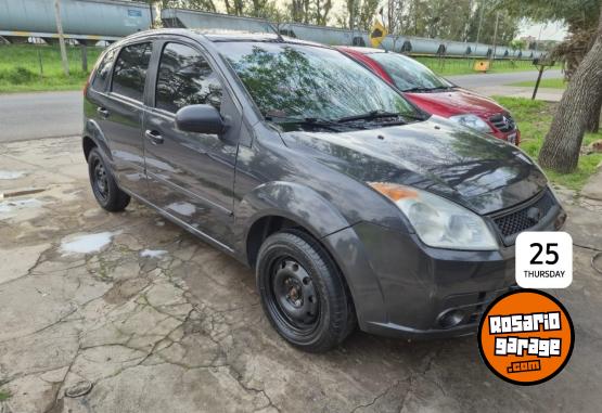 Autos - Ford Fiesta Ambiente Mp3 2009 Nafta 125000Km - En Venta