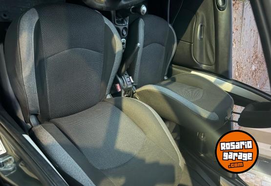 Autos - Peugeot 207 xt hdi 2013 Diesel  - En Venta