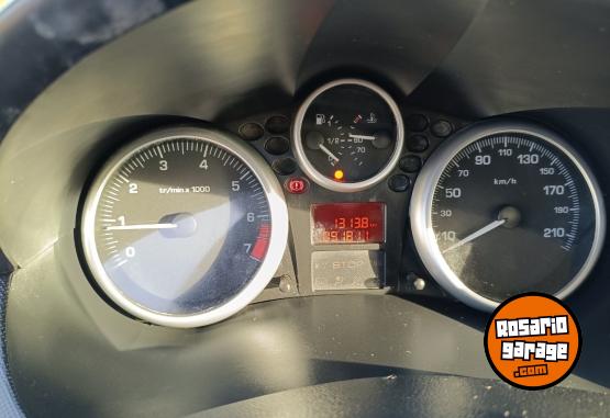 Autos - Peugeot 207 2013 Nafta 92000Km - En Venta