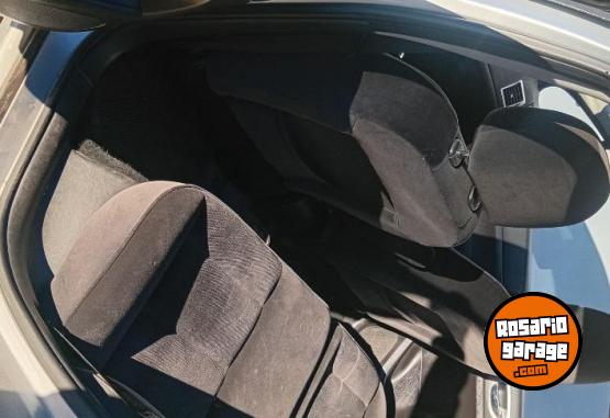 Autos - Peugeot 307 xt premium hdi 2007 Diesel 250000Km - En Venta