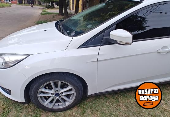 Autos - Ford Focus 2016 Nafta 137000Km - En Venta