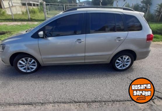Autos - Volkswagen Suran trendline 2015 GNC 195000Km - En Venta