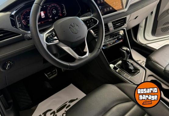 Autos - Volkswagen Taos Highline AT 2024 Nafta 50000Km - En Venta