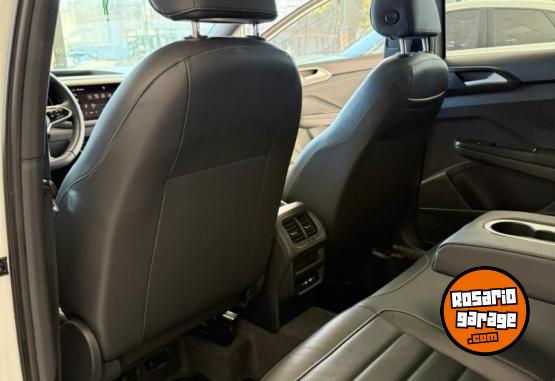 Autos - Volkswagen Taos Highline AT 2024 Nafta 50000Km - En Venta