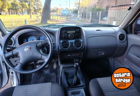 Camionetas - Nissan NP300 2013 Diesel 170000Km - En Venta
