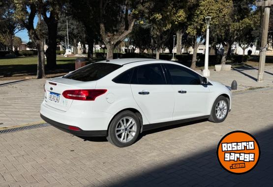 Autos - Ford Focus 2017 Nafta 40000Km - En Venta