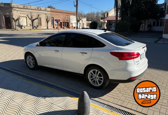 Autos - Ford Focus 2017 Nafta 40000Km - En Venta