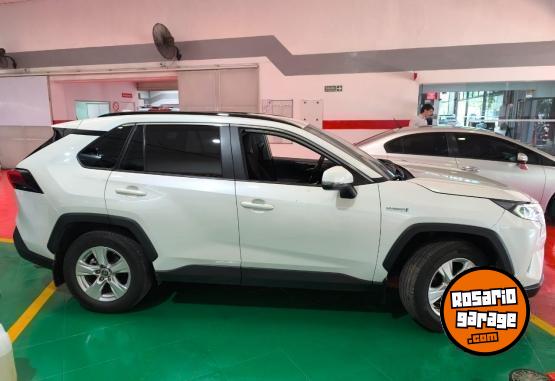 Autos - Toyota rav 4 2.5 hibrida 2019 2019 Electrico / Hibrido 128000Km - En Venta