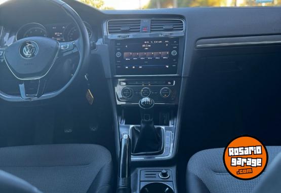 Autos - Volkswagen Golf Confortline 2018 Nafta 60000Km - En Venta