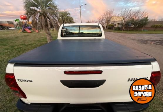 Camionetas - Toyota Hilux 2026 Diesel 3200Km - En Venta