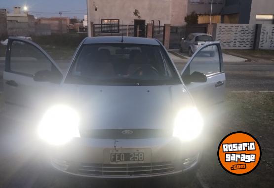 Autos - Ford Fiesta 1.6 2005 Nafta 171000Km - En Venta