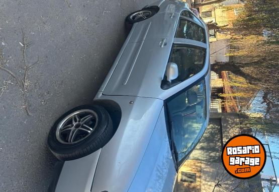 Autos - Volkswagen POLO 2005 Nafta 420000Km - En Venta
