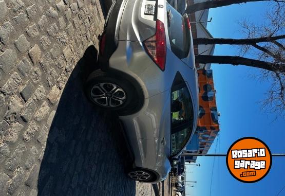 Autos - Honda Hrv 2016 Nafta 122000Km - En Venta