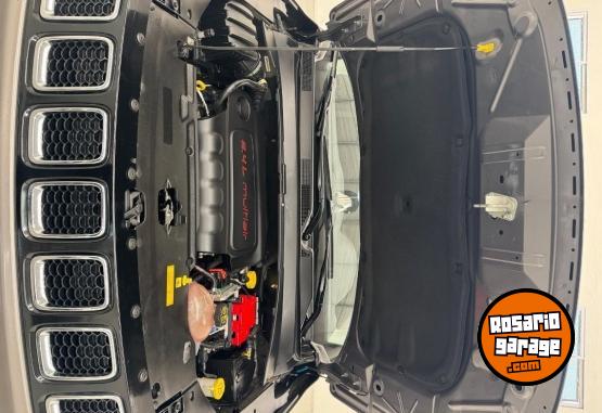 Camionetas - Jeep Compass Sport impecable 2019 Nafta 100000Km - En Venta