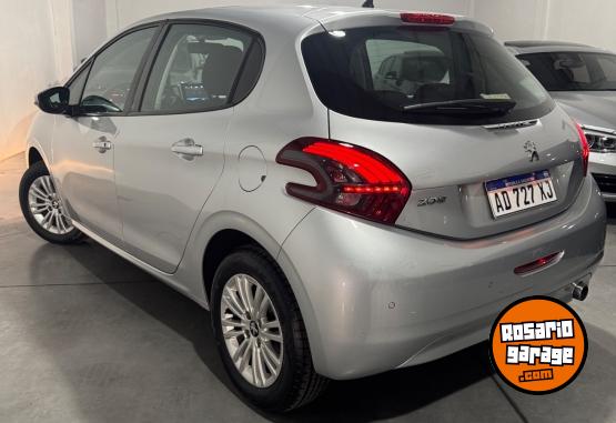Autos - Peugeot 208 1.6 Allure Nav 2019 Nafta 130000Km - En Venta
