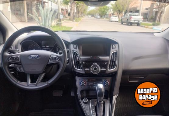 Autos - Ford Focus 2017 Nafta 80000Km - En Venta
