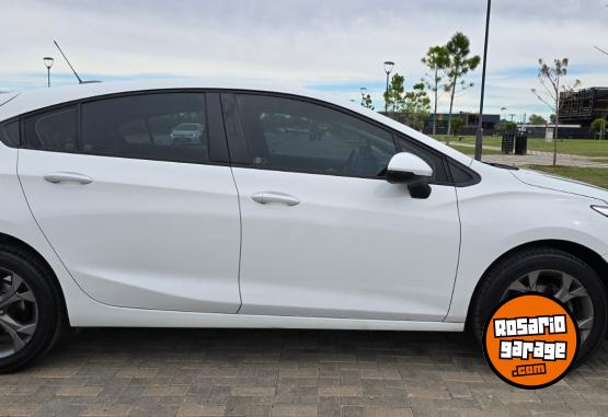 Autos - Chevrolet Cruze LT 2020 Nafta 128000Km - En Venta