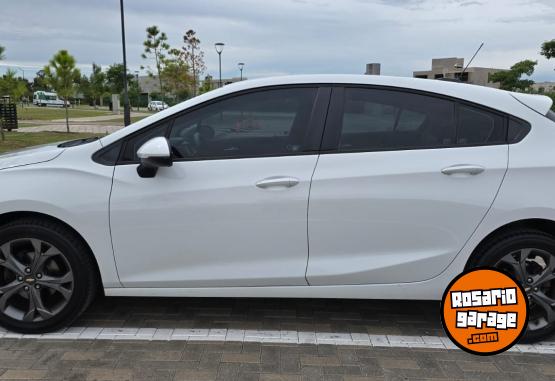 Autos - Chevrolet Cruze LT 2020 Nafta 128000Km - En Venta