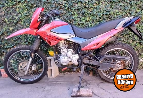 Motos - Corven Triax 200 2013 Nafta 1Km - En Venta