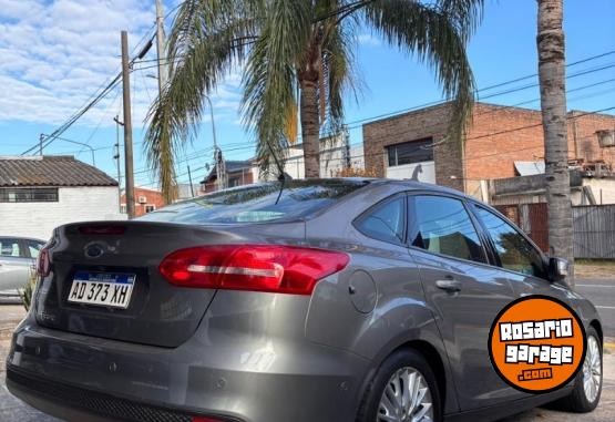 Autos - Ford Focus SE Plus 2018 Nafta 105000Km - En Venta