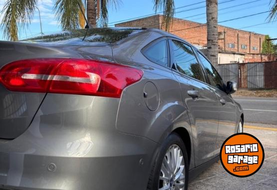 Autos - Ford Focus SE Plus 2018 Nafta 105000Km - En Venta
