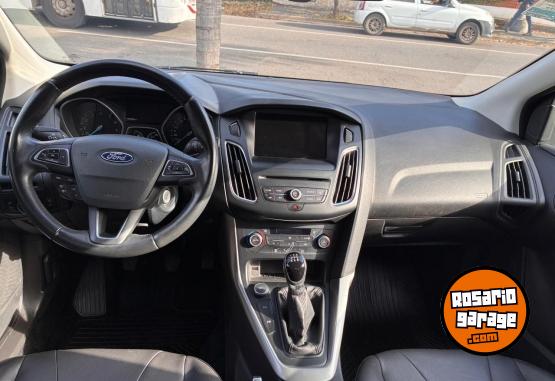 Autos - Ford Focus SE Plus 2018 Nafta 105000Km - En Venta