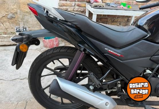 Motos - Honda Twister 125 2026 Nafta 1300Km - En Venta
