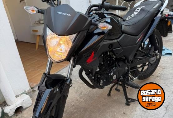 Motos - Honda Twister 125 2026 Nafta 1300Km - En Venta