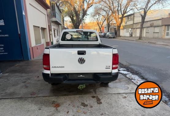 Camionetas - Volkswagen Amarok cabina simple 2016 Diesel 185000Km - En Venta
