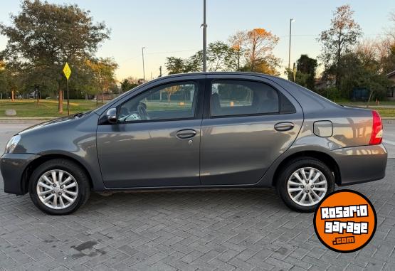 Autos - Toyota ETIOS 1.5 XLS 2016 Nafta 113000Km - En Venta