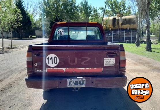 Camionetas - Isuzu Isizu 2.5 C/D 2005 Diesel 500000Km - En Venta