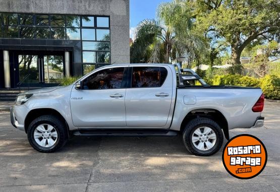 Camionetas - Toyota HILUX SRV MT 2016 Diesel 160000Km - En Venta