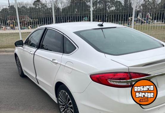 Autos - Ford Mondeo titanium 2018 Nafta 100000Km - En Venta
