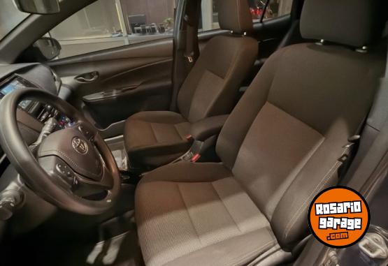 Autos - Toyota YARIS XS 2025 Nafta 20000Km - En Venta