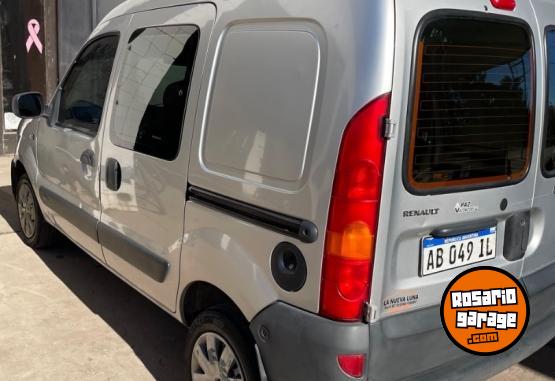 Utilitarios - Renault Kangoo 2017 GNC 230000Km - En Venta