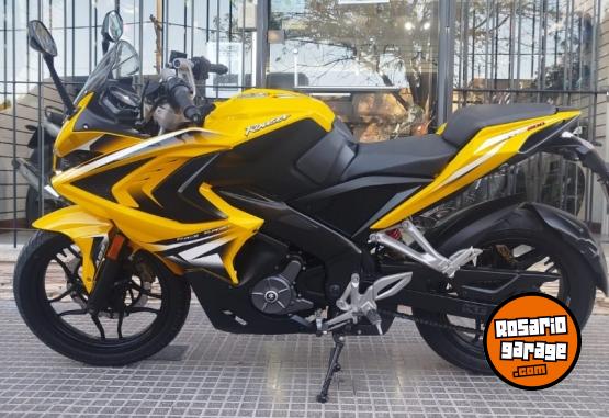 Motos - Bajaj Rouser Rs 200 2018 Nafta 8400Km - En Venta