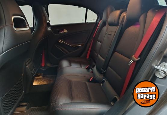 Autos - Mercedes Benz A 250 5P 2017 Nafta 77500Km - En Venta