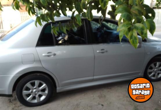 Autos - Nissan Tiida tekna 2010 Nafta 143000Km - En Venta