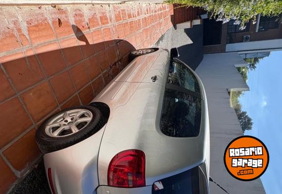 Autos - Volkswagen Fox 2013 Nafta 105066Km - En Venta