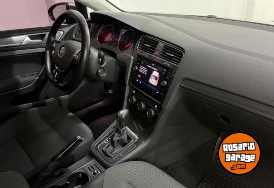 Autos - Volkswagen Golf Comfortline TSI DSG 2018 Nafta 97000Km - En Venta