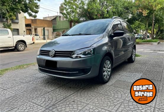 Autos - Volkswagen SURAN CONFORT 2014 Nafta 150000Km - En Venta