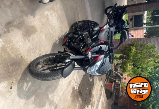 Motos - Bajaj NS 2025 Nafta 10400Km - En Venta