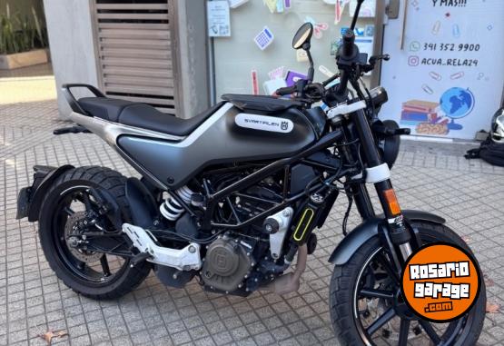 Motos - Husqvarna Svartpilen 200 2021 Nafta 17500Km - En Venta