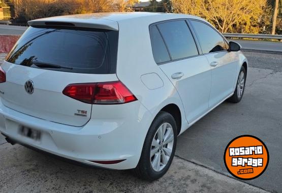 Autos - Volkswagen Golf 2015 Nafta 140000Km - En Venta