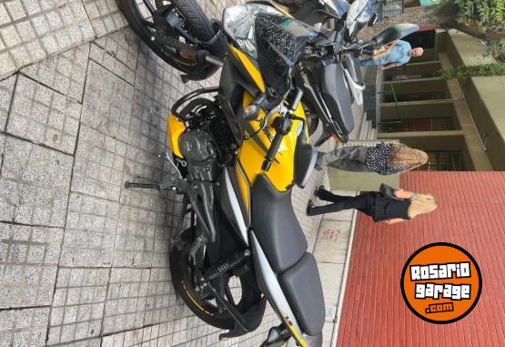 Motos - Bajaj Rouser 2025 Nafta 10000Km - En Venta
