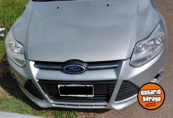 Autos - Ford FOCUS III 5P 2.OL N MT SE 2015 Nafta 168000Km - En Venta