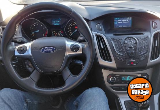 Autos - Ford FOCUS III 5P 2.OL N MT SE 2015 Nafta 168000Km - En Venta