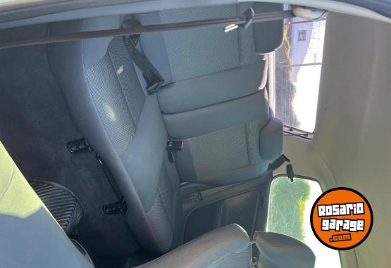 Autos - Volkswagen Fox HighLine 2010 Nafta 170000Km - En Venta