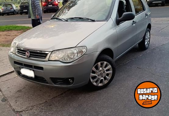Autos - Fiat Palio 1.4 Fire Top 5 puer 2015 Nafta 78300Km - En Venta